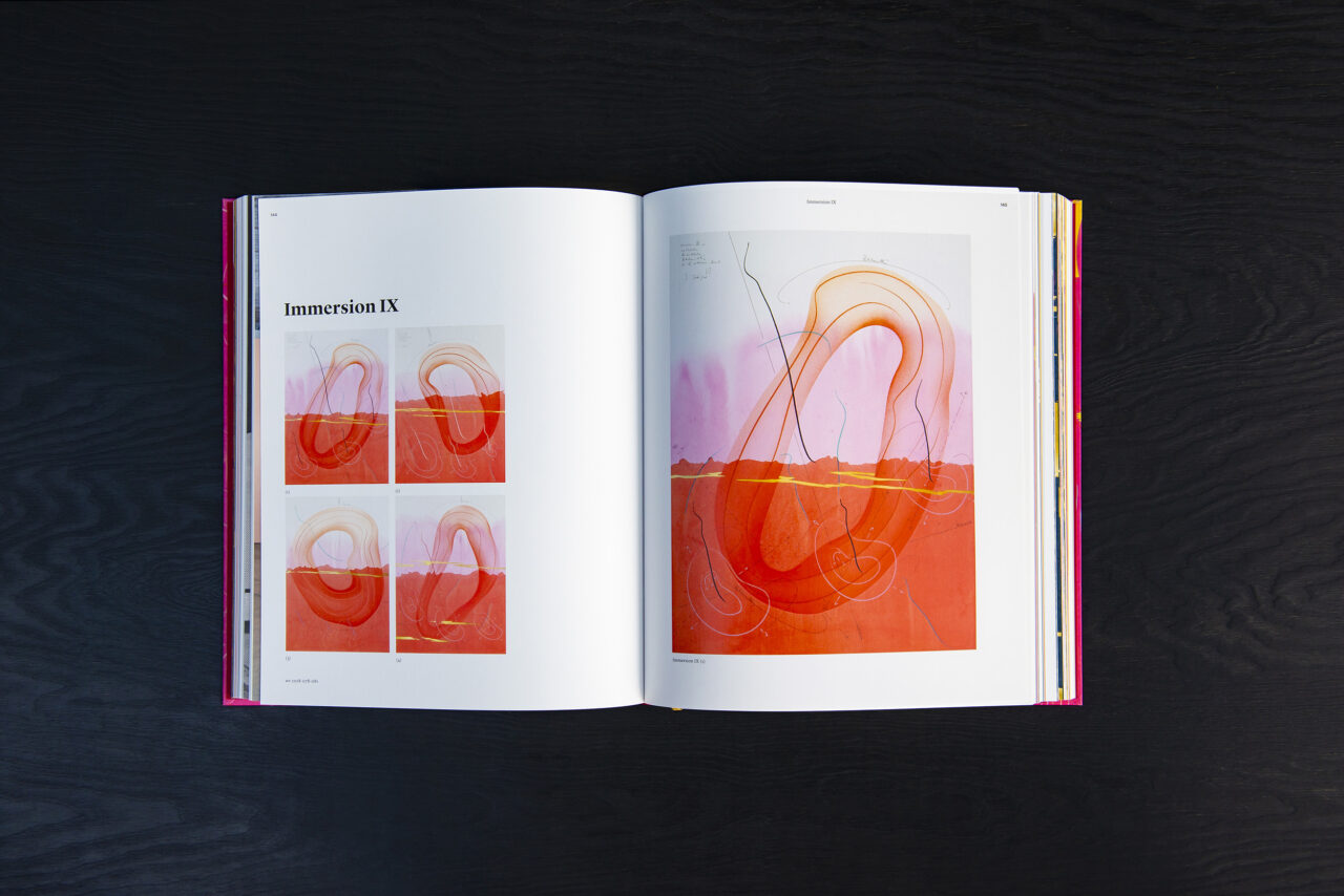 Jorinde Voigt – Immersion, Catalog on the occasion of the exhibition Jorinde Voigt. Universal Turn at Horst-Janssen-Museum, Oldenburg, Editor: Jorinde Voigt, Language: English, German, total pages: 416, Publishing: Hatje Cantz, ISBN 978-3-7757-4524-6, Price: €52,00. inside 2