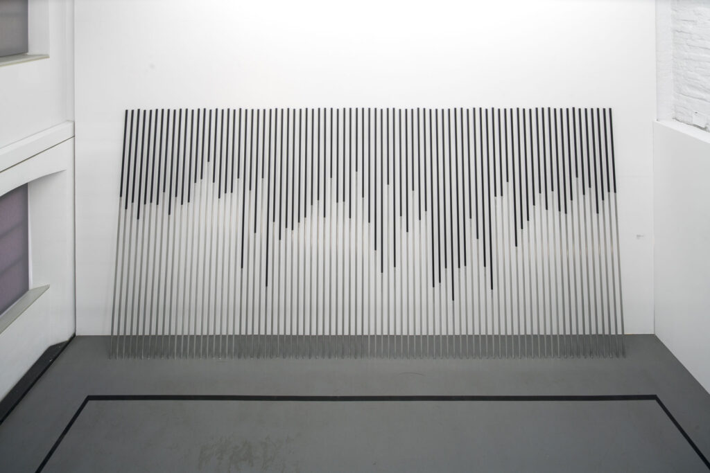 Collective Time, Jorinde Voigt, Berlin 2010 Installation-view: Gemalte Diagramme. Bauhaus, Kunst und Infografik, Museum für Konkrete Kunst, Ingolstadt Photo by Hubert P. Klotzeck